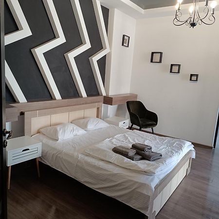 Apartments Zefir Lviv Eksteriør bilde