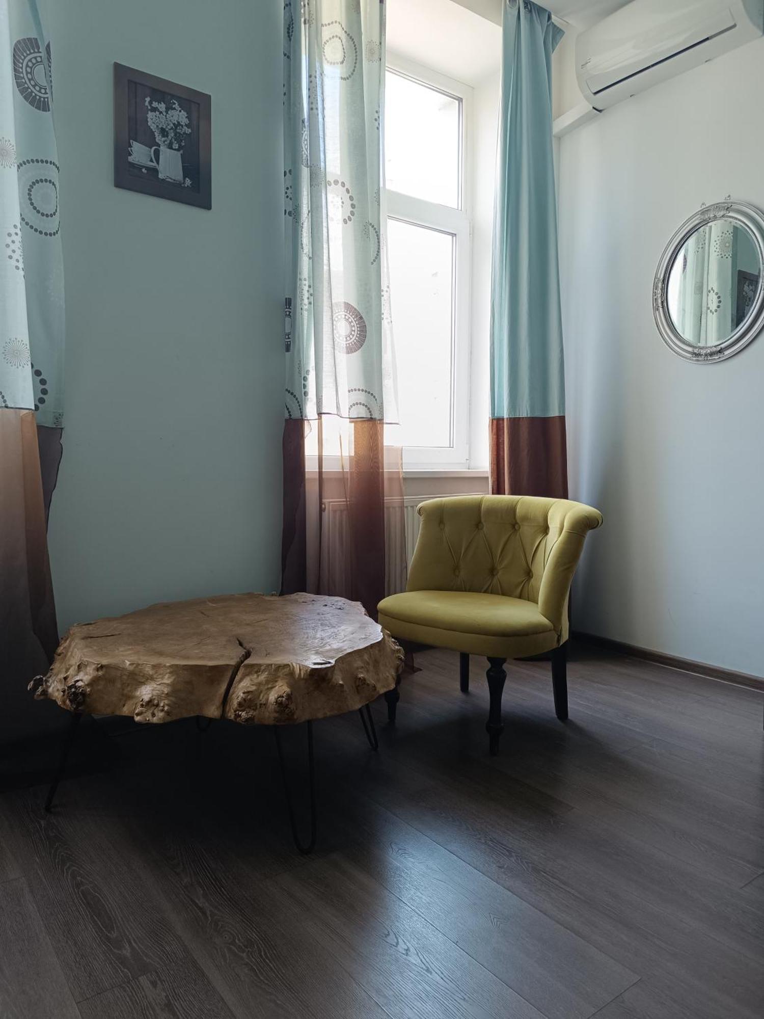 Apartments Zefir Lviv Eksteriør bilde